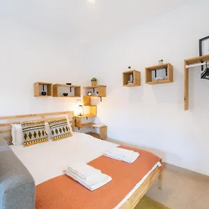 Hill House - No. 599b Apartamento