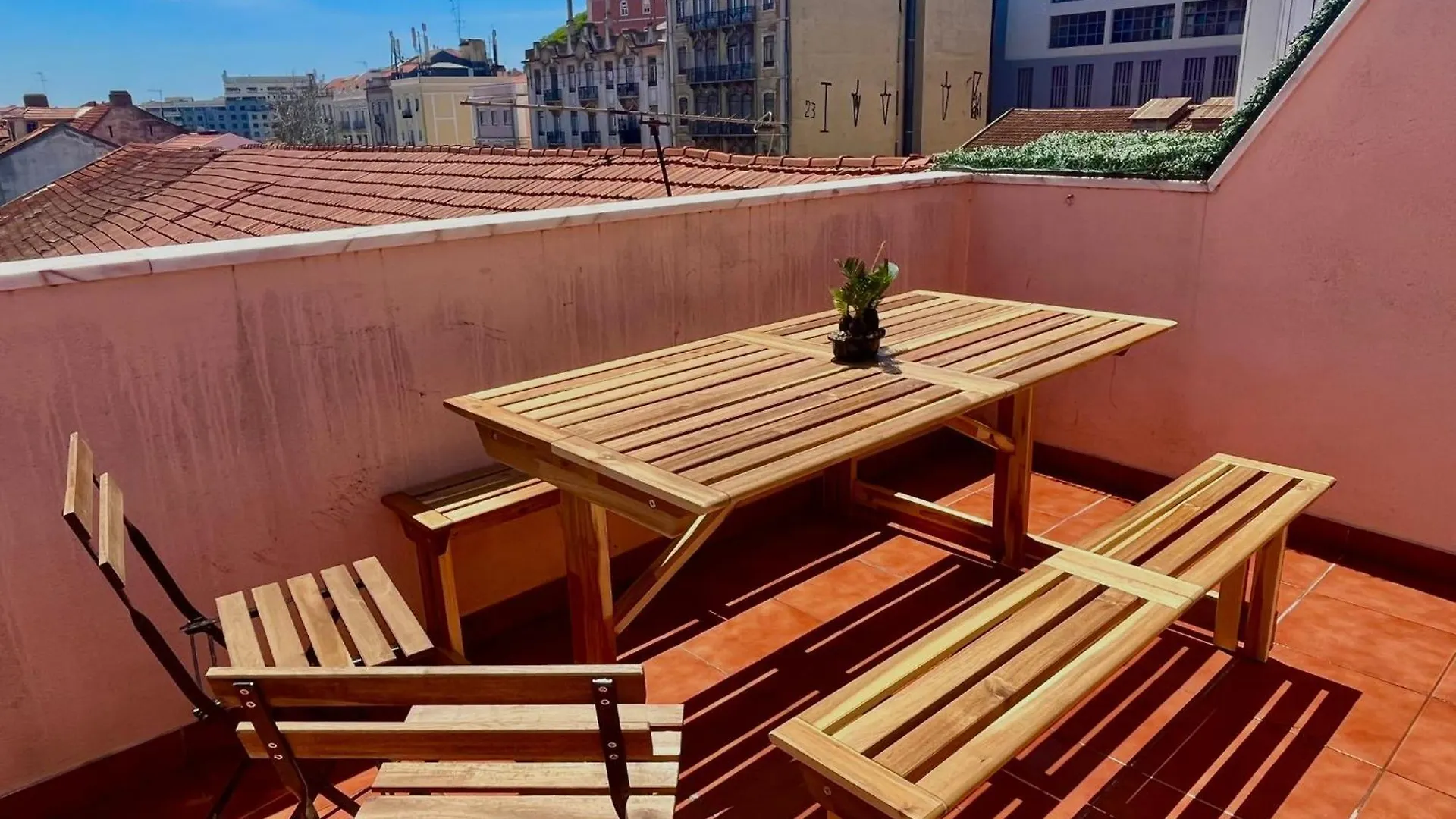 Apartment With Terrasse - 3 Bedroom, 3 Bathroom Triplex Lisbon